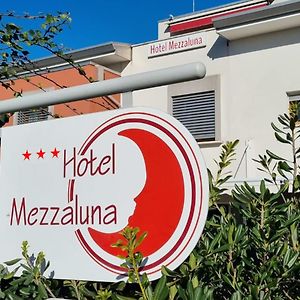 Hotel Mezzaluna